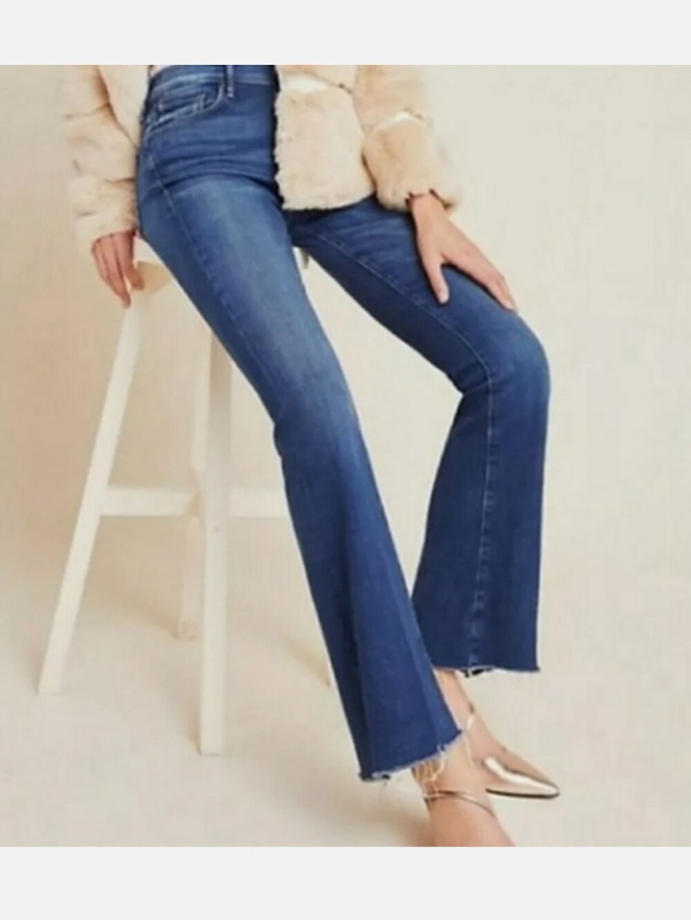 Like New! MOTHER Jeans The Weekender Fray Bootcut Denim Distressed Hem